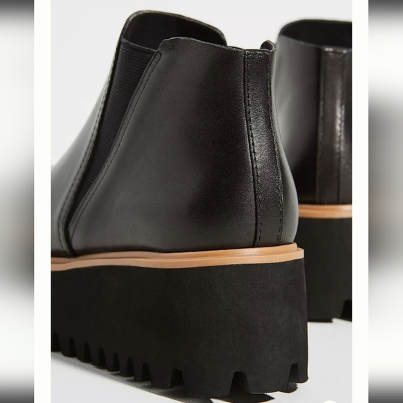All Black Platform Chelsea Boots - black - Picture 4 of 11
